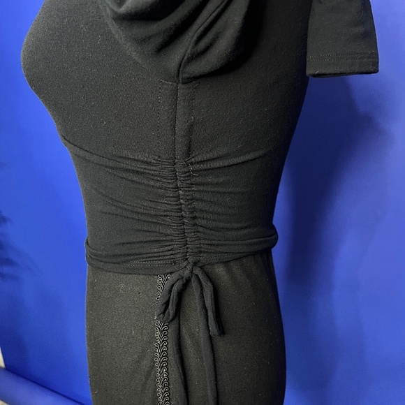 Abercrombie Side Tie Tee - Picture 2 of 3